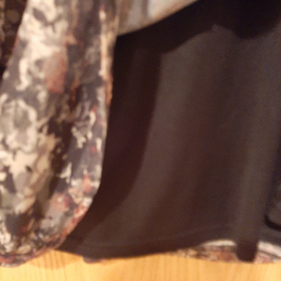 CJ Banks Smocking Top Size 1X - Picture 6 of 15